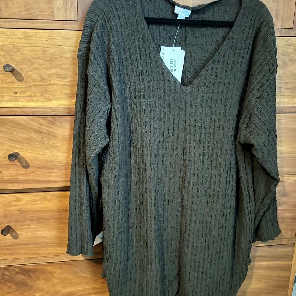 LuLaRoe Brown Jolene Textured Tunic, fits 2XL